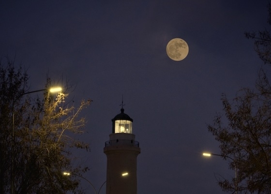 Το φαινόμενο θα ξεκινήσει περίπου στις 04:30, και θα ολοκληρωθεί γύρω στις 07:19. Θα είναι ορατό χωρίς εξειδικευμένο εξοπλισμό.