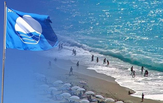 'Γαλάζια σημαία' για δύο ακτές της Αλεξανδρούπολης.