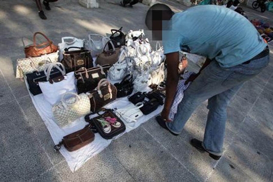 Έλεγχοι για την πάταξη του παραεμπορίου από κλιμάκια της ΑΜ-Θ