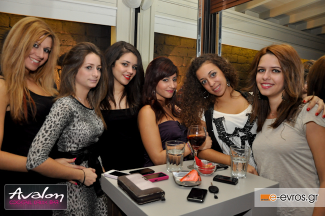 Avalon cocktail drink bar: δυναμικό come back στις βραδιές της πόλης.