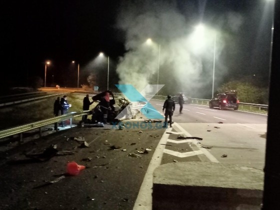 Φωτογραφία από το δυστύχημα στα διόδια του Ιάσμου από το xronos.gr.