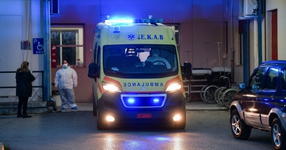 Σύμφωνα με πληροφορίες δεν έχουν χτυπήσει ζωτικά του όργανα.