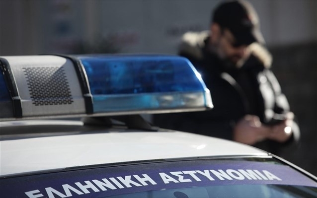 Οι έλεγχοι της αστυνομίας έφεραν αυτόφωρα.