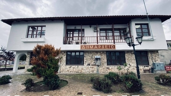 Η παραχώρηση του κτηρίου  θα είναι 4ετης