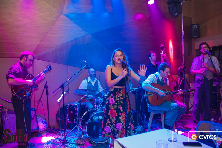 Οι «The Speakeasies Swing Band» χάρισαν μια από τις ωραιότερες βραδιές στο SoHo Absolutely Fabulous