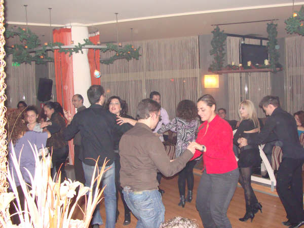 Κάθε Δευτέρα στις 22:30 latin party στο Bao bab!