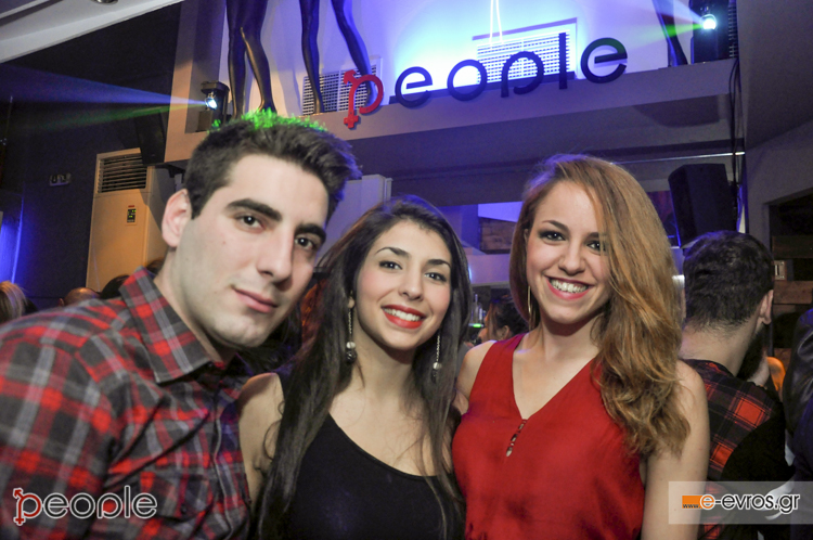 Super Παρασκευή με φοιτητικό πάρτι στο People club!