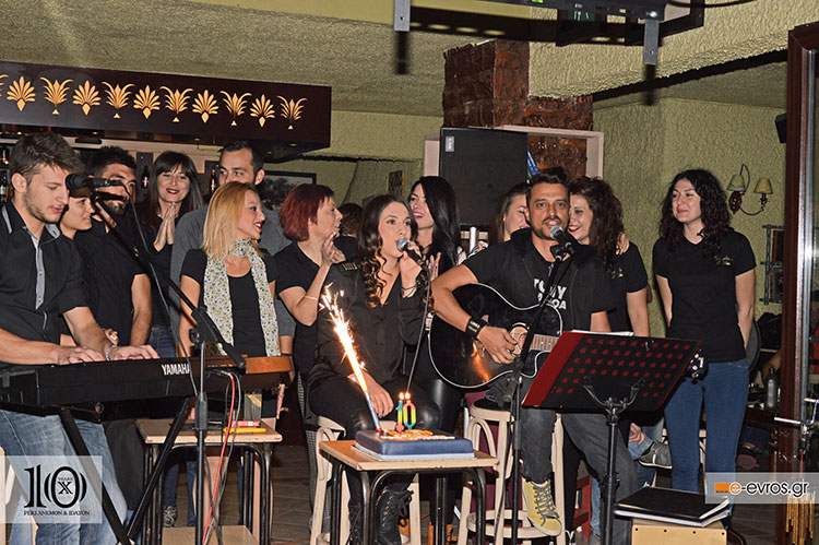 10 χρόνια 'Περί Ανέμων & Υδάτων': ένα δυνατό live με όλους του φίλους!