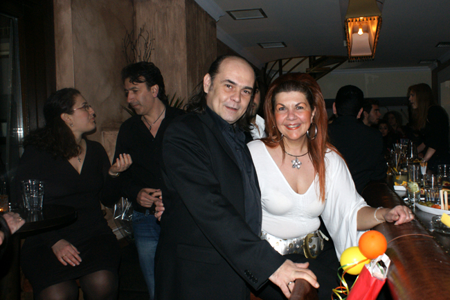 Εγκαίνια στο νέο μας στέκι: Κρύπτη ground bar!
